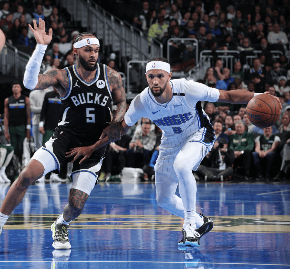 魔术完胜雄鹿，乔治点燃赛场