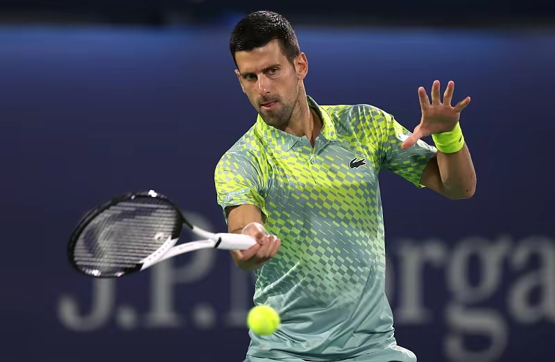 法网绝杀戴维斯杯，德约科维奇统治全场