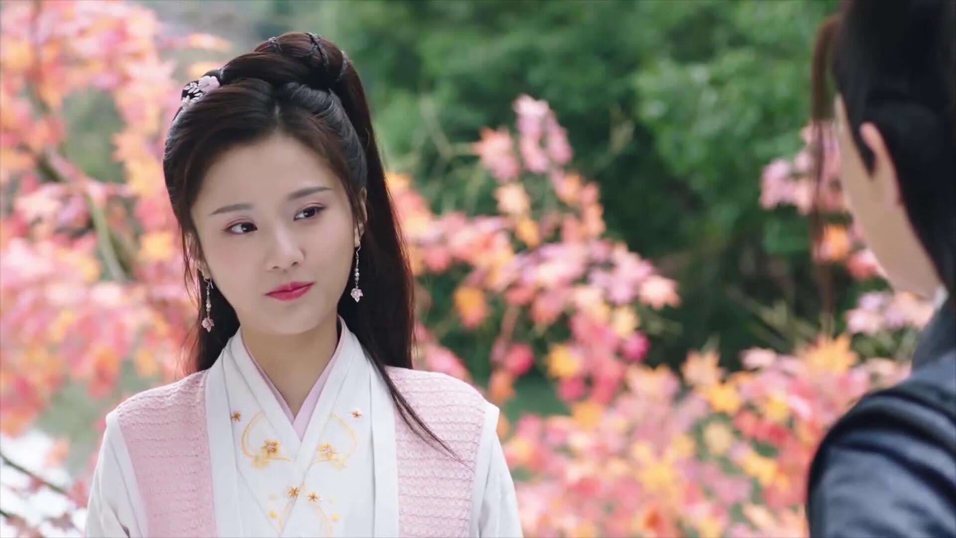 武切维奇爆发砍下34+18!活塞稳扎稳打捍卫主场,雄鹿豪华锋线竟成背景板